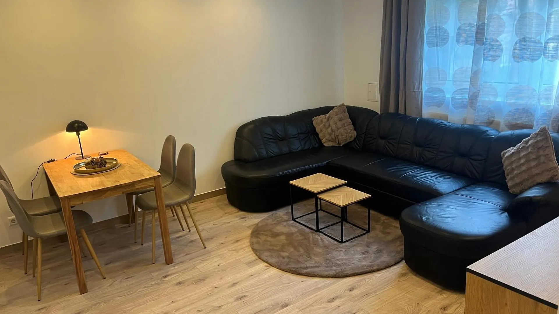 Apartment Hukic Mit 2 Schlafzimmer Blankenfelde-Mahlow