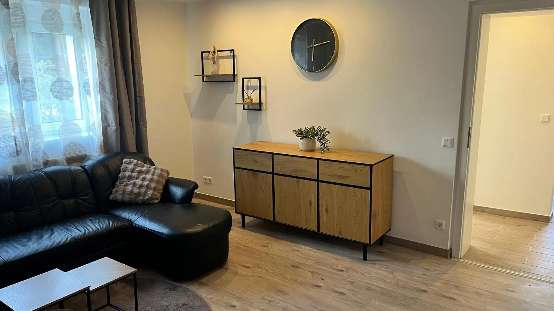 Apartment Hukic Mit 2 Schlafzimmer Blankenfelde-Mahlow