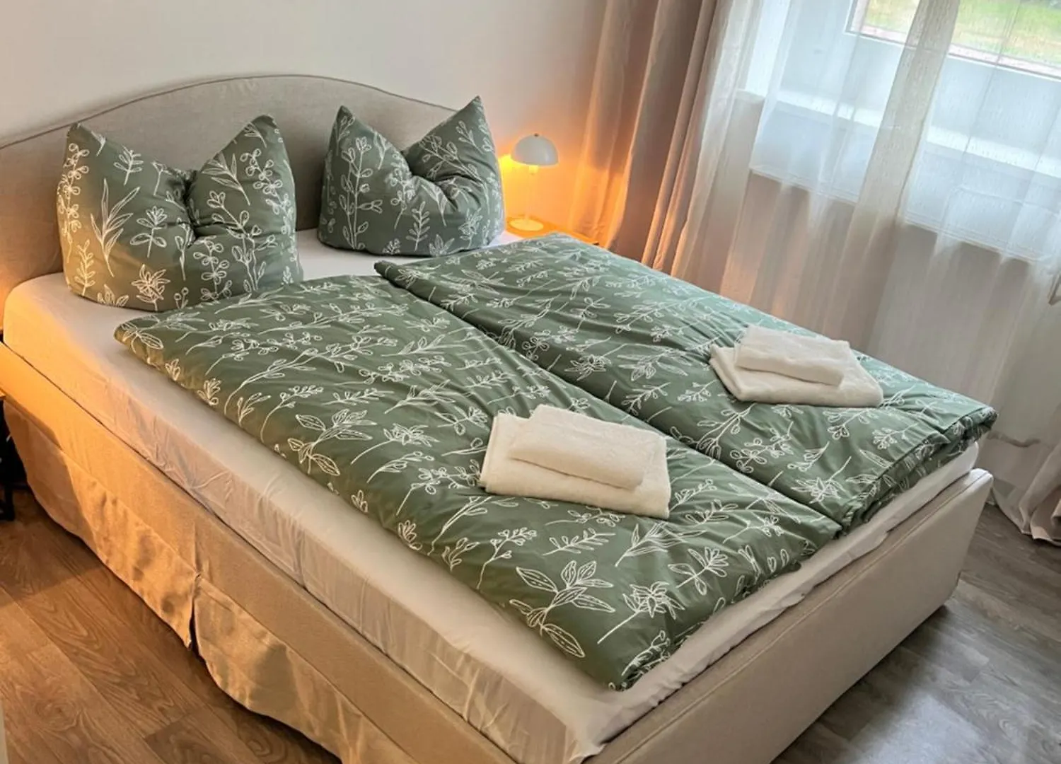 Apartment Hukic Mit 2 Schlafzimmer Blankenfelde-Mahlow 0*,  Germany